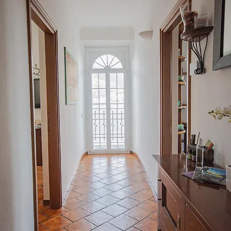 Casa Emi Lezzeno